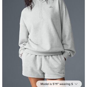 ALO Yoga Women's Light Heather Gray 1/4 Zip Pullover Sweatshirt Size S